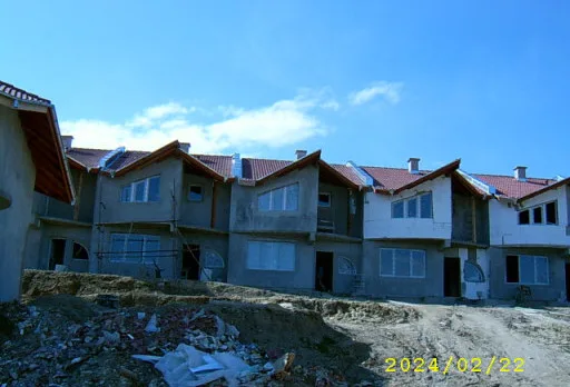 Строителство на 8 къщи в Балчик, с. Рогачево