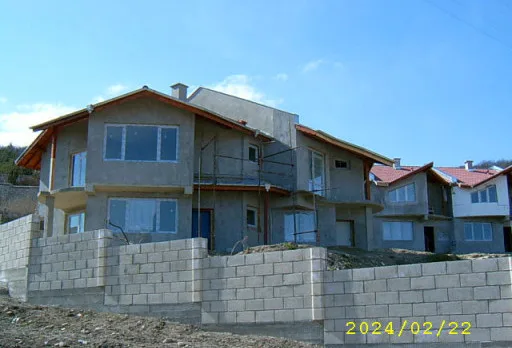 Строителство на 8 къщи в Балчик, с. Рогачево