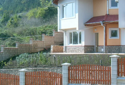 Строителство на 8 къщи в Балчик, с. Рогачево