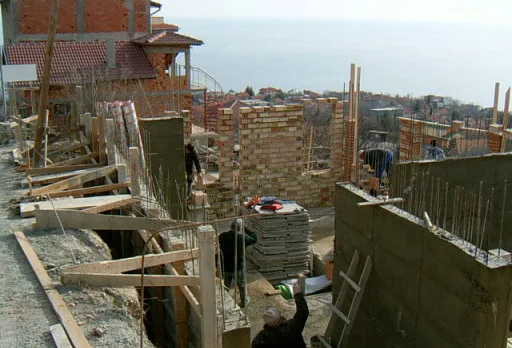 Building a house in Balchik