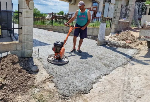 Строително-ремонтни работи на къща до Албена