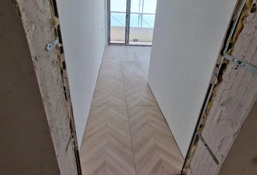 Модерна вила с плосък покрив в Балчик