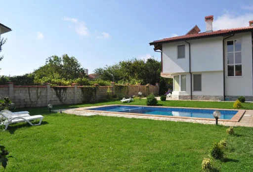 Строителство на къща в Балчик