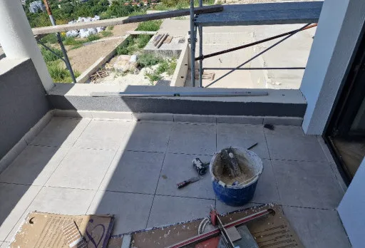 Модерна вила с плосък покрив в Балчик