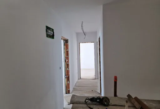 Модерна вила с плосък покрив в Балчик