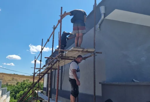 Модерна вила с плосък покрив в Балчик