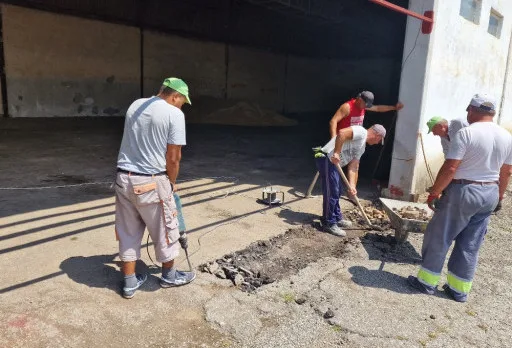 Строителство на складове за зърно в Кардам