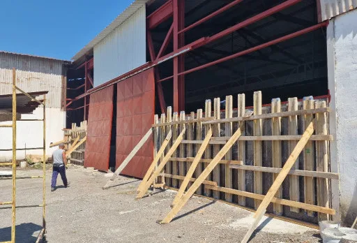 Строителство на складове за зърно в Кардам