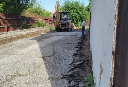 Строителство на складове за зърно в Кардам