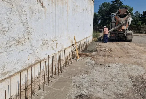 Строителство на складове за зърно в Кардам