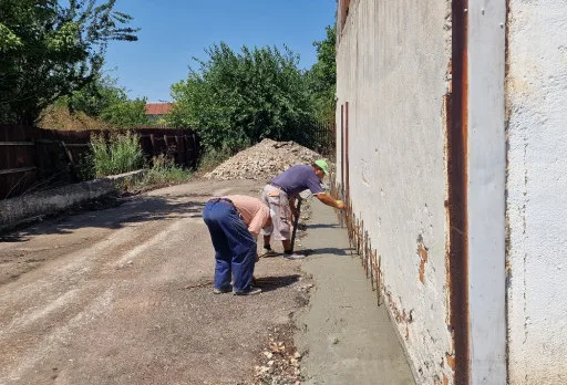 Строителство на складове за зърно в Кардам