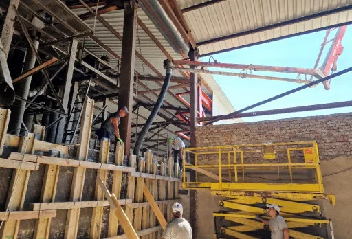 Строителство на складове за зърно в Кардам