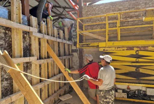 Строителство на складове за зърно в Кардам