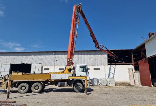 Строителство на складове за зърно в Кардам