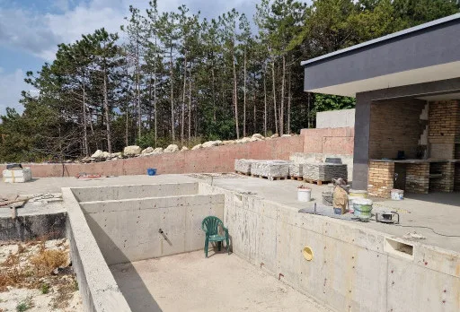 Модерна вила с плосък покрив в Балчик