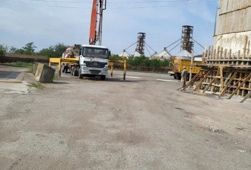 Строителство на складове за зърно в Кардам