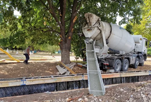 Строителство на бетонова ограда на детска градина в гр. Добрич