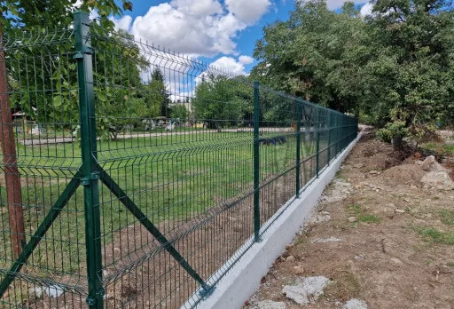 Строителство на бетонова ограда на детска градина в гр. Добрич