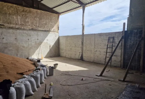 Строителство на складове за зърно в Кардам