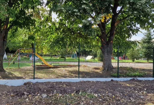 Строителство на бетонова ограда на детска градина в гр. Добрич