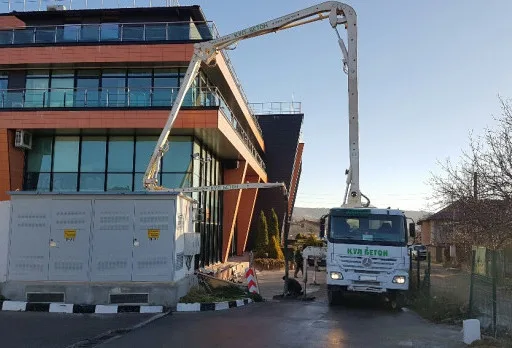 Строителство на рампа с подово отопление във Варна