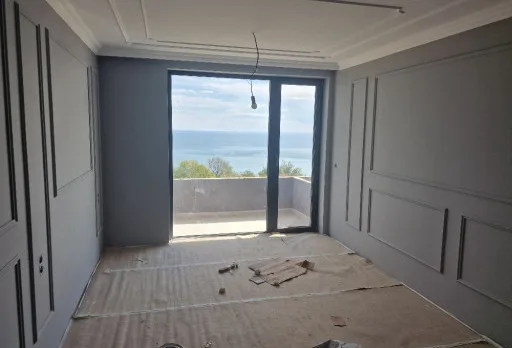 Модерна вила с плосък покрив в Балчик