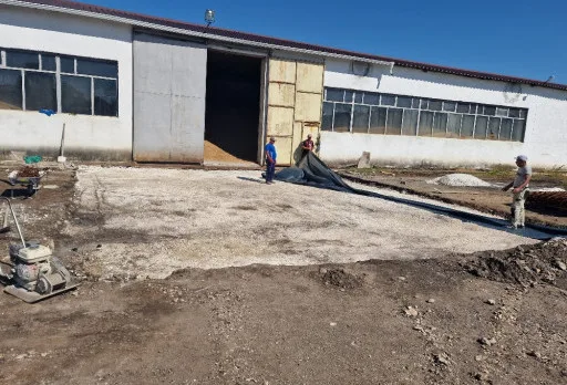 Строителство на складове за зърно в Кардам