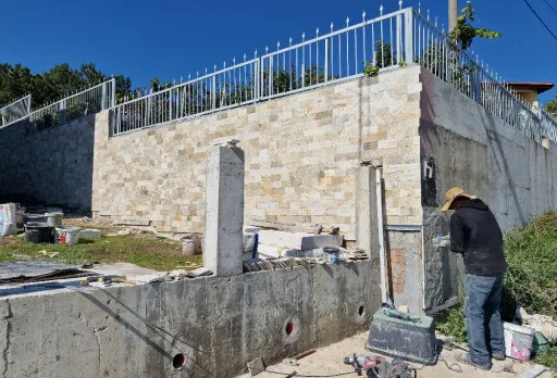 Модерна вила с плосък покрив в Балчик