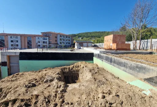 Класическа къща с покрив от керемиди – Рогачево 