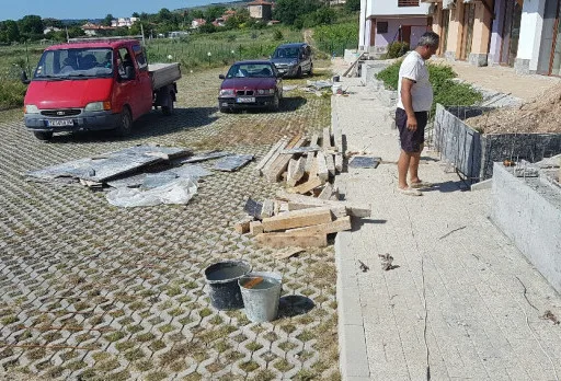 Ремонт на площадка на комплекс в с. Рогачево, Албена