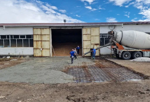 Строителство на складове за зърно в Кардам