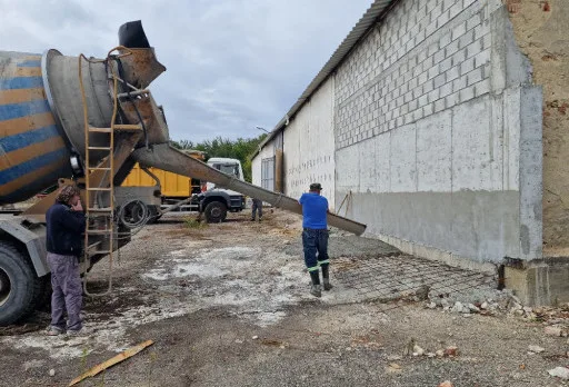 Строителство на складове за зърно в Кардам