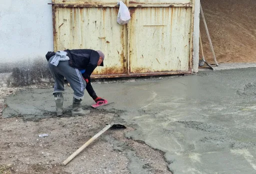 Строителство на складове за зърно в Кардам