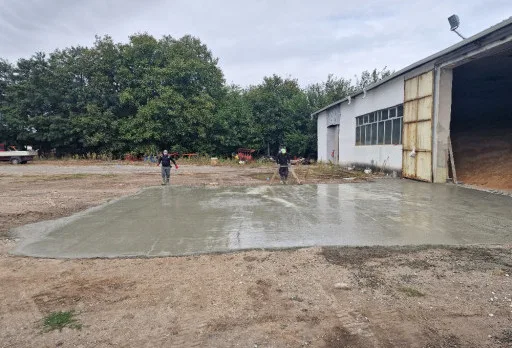 Строителство на складове за зърно в Кардам