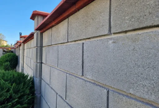 Двуетажна къща с паркомясто – с. Тополи, Варна