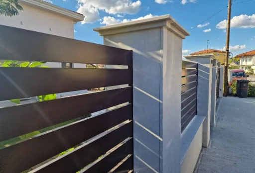 Двуетажна къща с паркомясто – с. Тополи, Варна