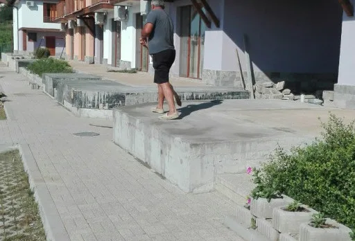Ремонт на площадка на комплекс в с. Рогачево, Албена