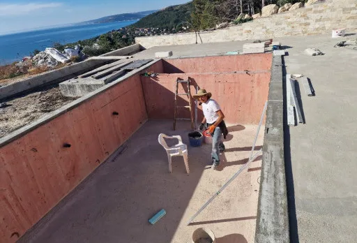 Строителство на басейн в Балчик