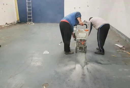 Строително-монтажни работи на основи за индустриален принтер във Варна