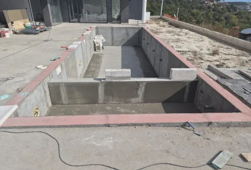 Строителство на басейн в Балчик