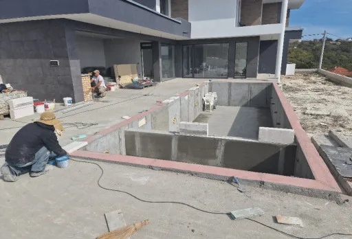 Строителство на басейн в Балчик