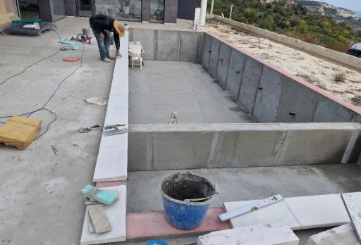 Модерна вила с плосък покрив в Балчик