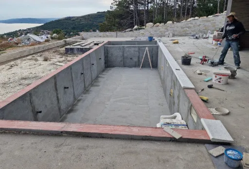 Модерна вила с плосък покрив в Балчик