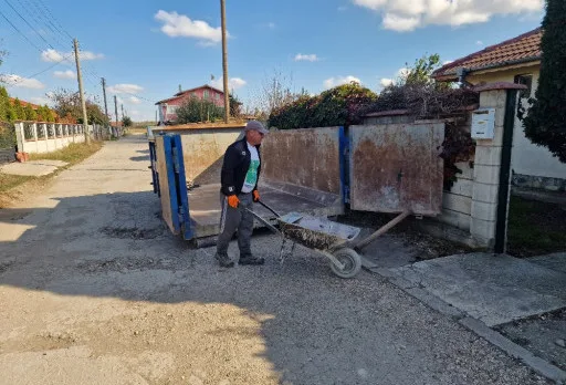 Полагане на външна настилка от гранитогрес и други ремонтни работи до Балчик