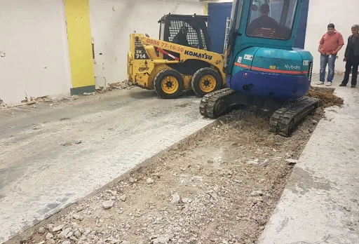 Строително-монтажни работи на основи за индустриален принтер във Варна