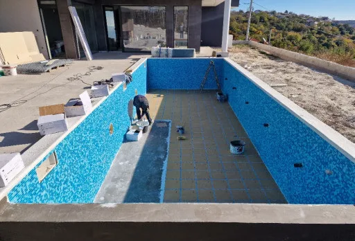 Строителство на басейн в Балчик