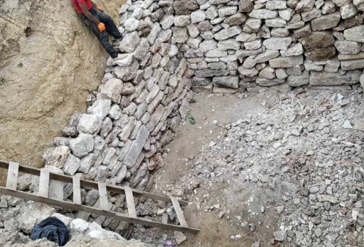 Класическа къща с покрив от керемиди – Рогачево 