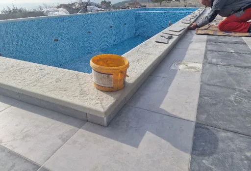 Модерна вила с плосък покрив в Балчик