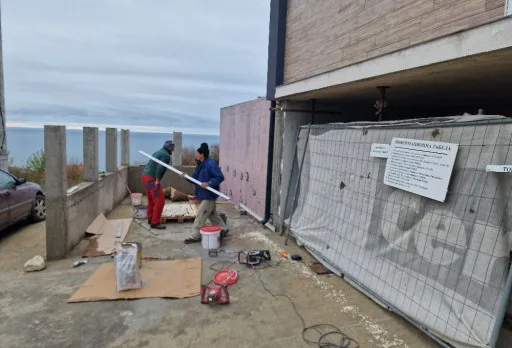 Модерна вила с плосък покрив в Балчик