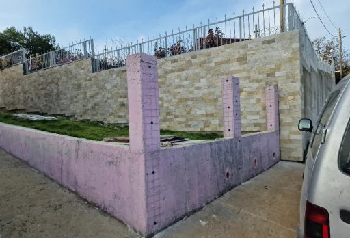 Модерна вила с плосък покрив в Балчик